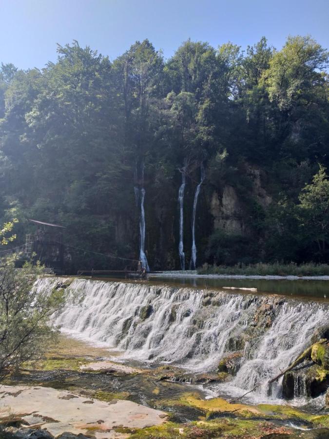 Le Manant Bellegarde-sur-Valserine Exterior foto
